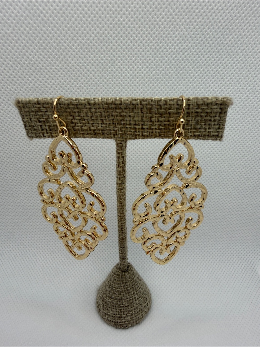 Gold Filigree Drop Earrings - Elegant Women Jewelry